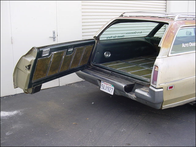 69_bonneville_wagon.13.jpg