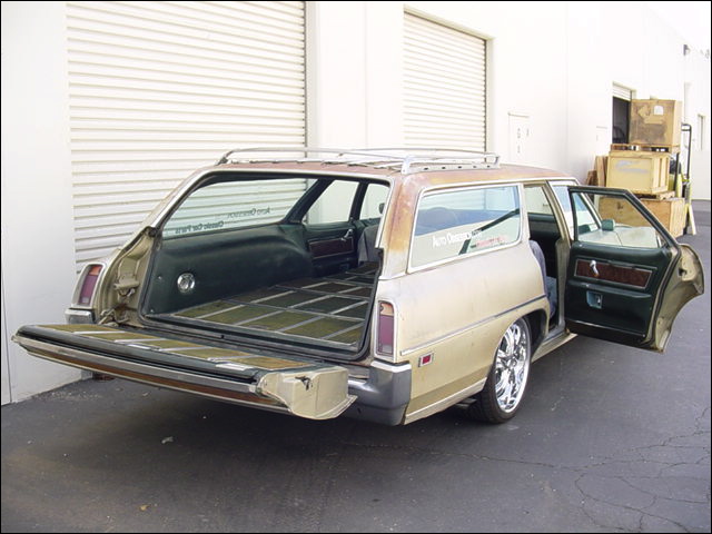 69_bonneville_wagon.24.jpg